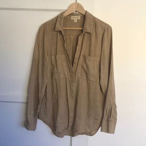 Cloth & Stone Light Tan Button Up